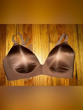 Skims Seamless Wireless Molded Cup T-Shirt Bra - Brown